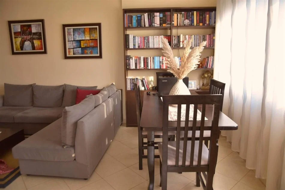 Tirane, jepet me qera apartament 1+1+Ballkon Kati 5, 75 m² 370 € (Bunk Art, Shkolla 17 Shkurti)