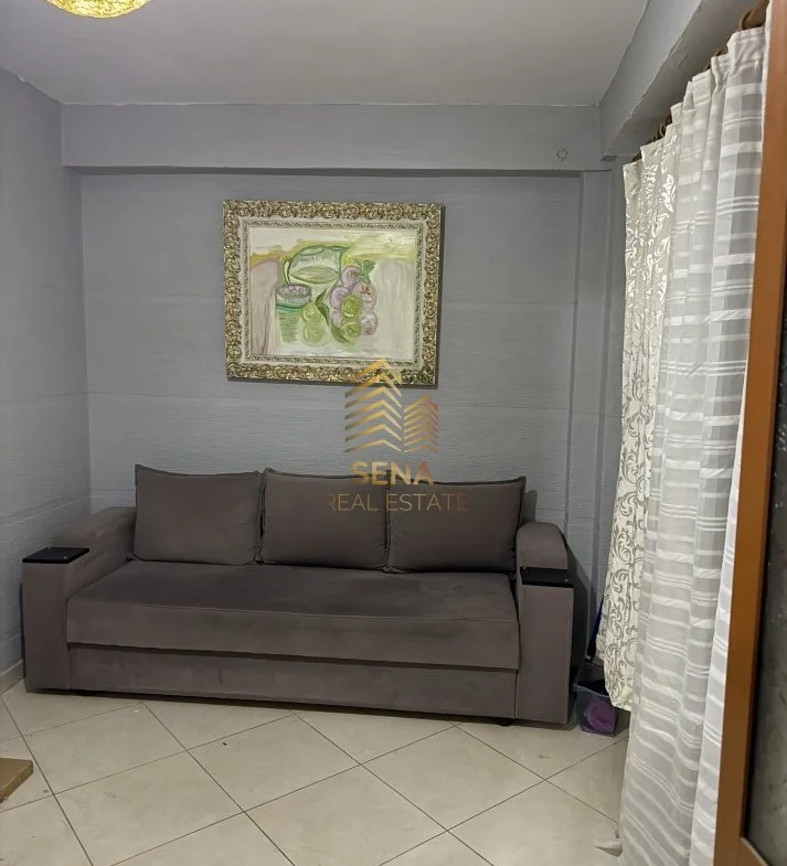 Tirane, jepet me qera apartament 1+1+Ballkon Kati 1, 65 m² 450 € (Porcelan)