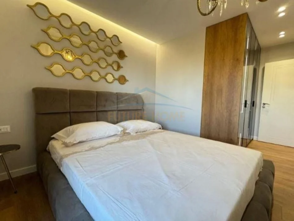 Tirane, jepet me qera apartament 2+1+Ballkon , 71 m² 700 € (Stadiumi dinamo)