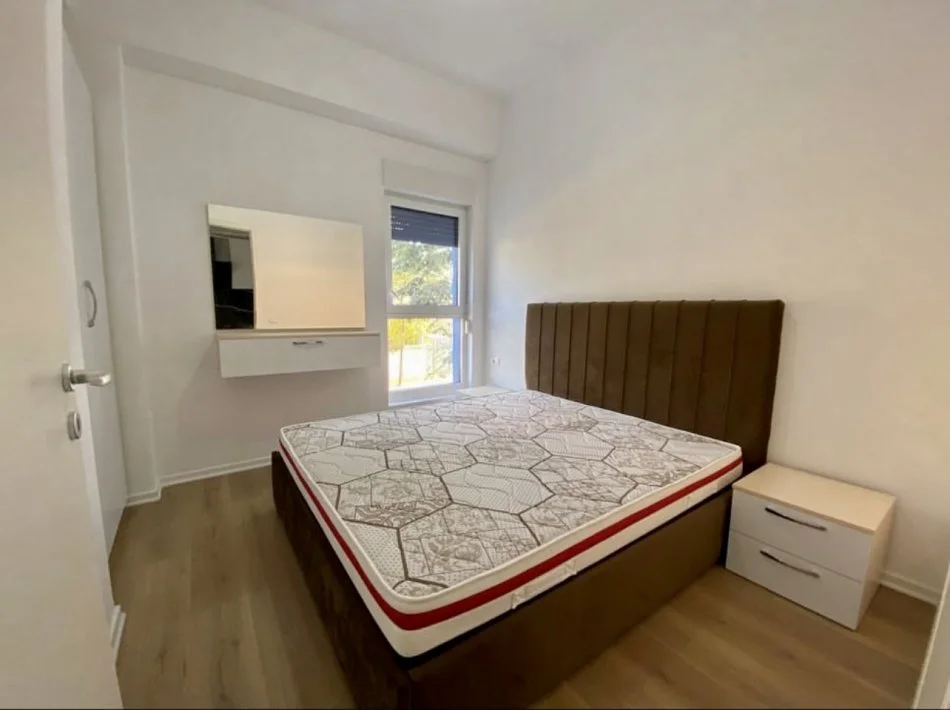 Tirane, shitet apartament 2+1+Ballkon Kati 1, 73 m² 115.000 € (Rruga Pasho Hysa)