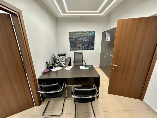 Tirane, shes Kati 2, 450 m² 980.000 Euro