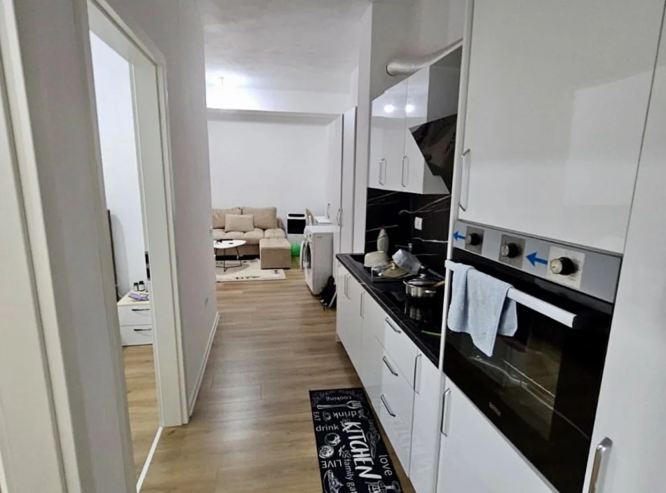 Tirane, shitet apartament 2+1+Ballkon Kati 1, 73 m² 115.000 € (Rruga Pasho Hysa)
