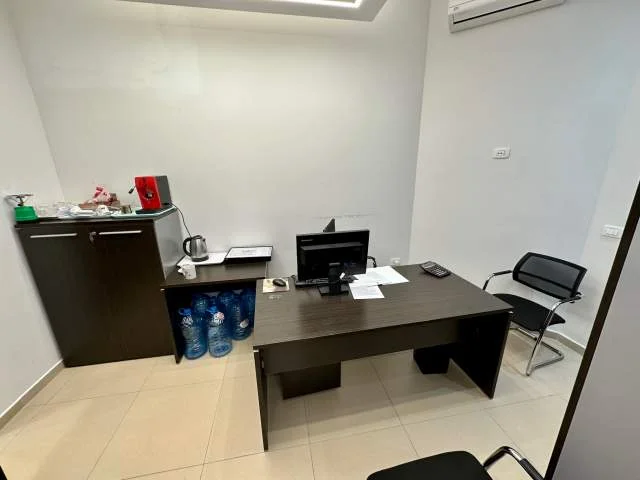 Tirane, shes Kati 2, 450 m² 980.000 Euro