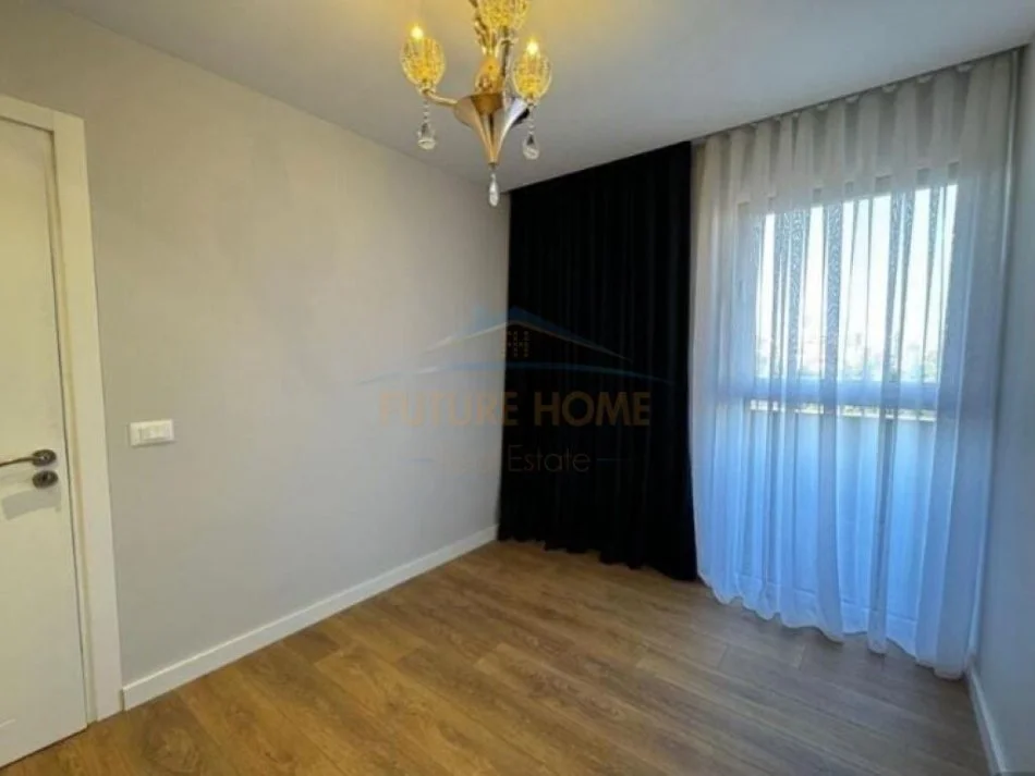 Tirane, jepet me qera apartament 2+1+Ballkon , 71 m² 700 € (Stadiumi dinamo)