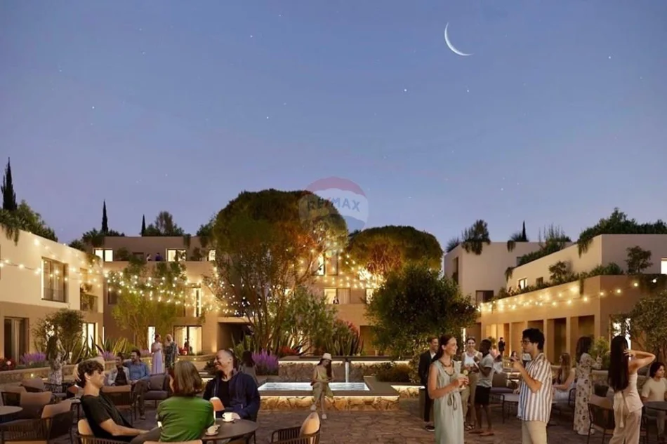 Vlore, shitet apartament 2+1 , 94 m² 325.000 € 