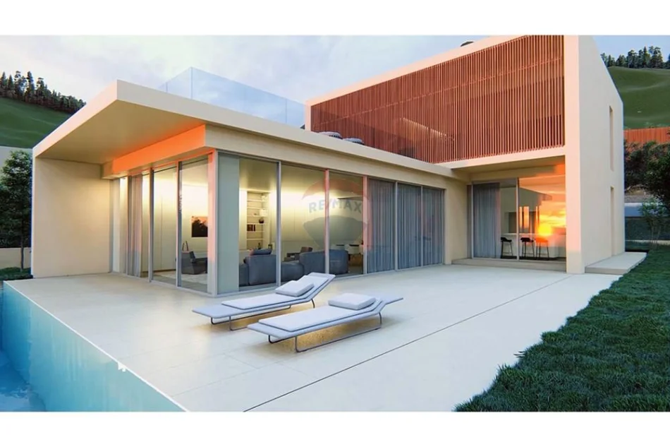 Vlore, shitet Vile 4+1 , 250 m² 