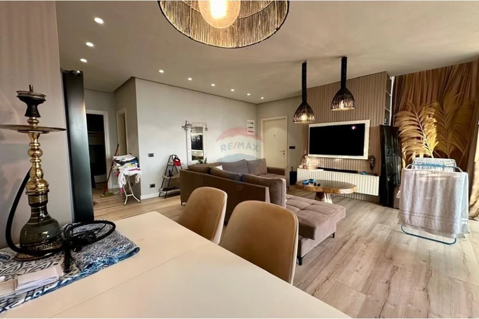 Vlore, shitet apartament 1+1 , 79 m² (Green Coast)