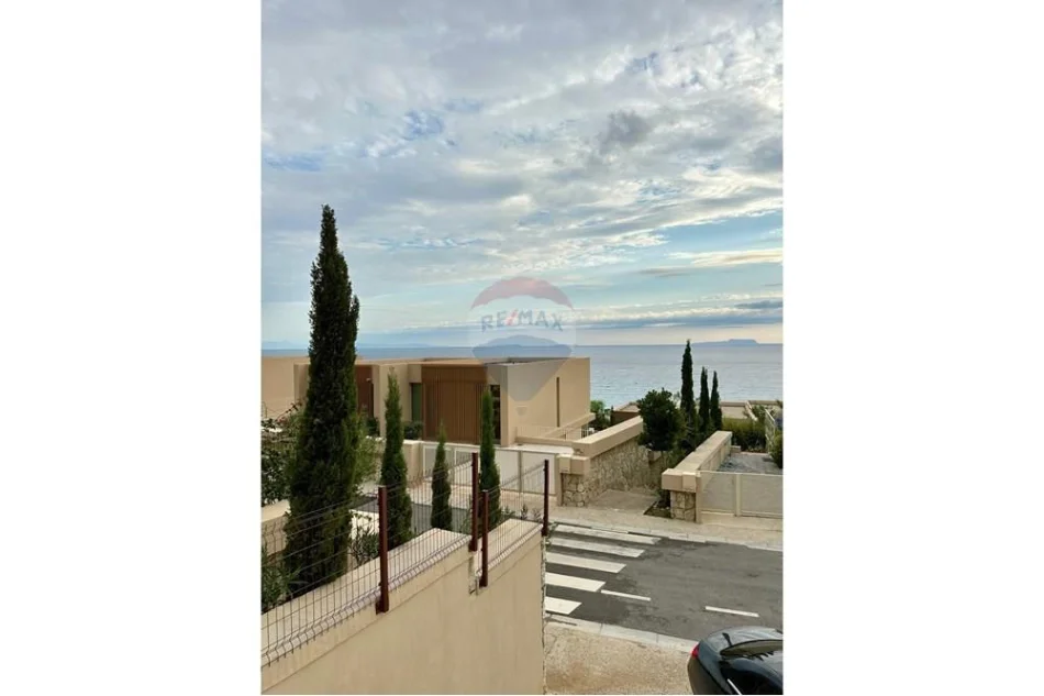 Vlore, shitet apartament 1+1 , 79 m² (Green Coast)