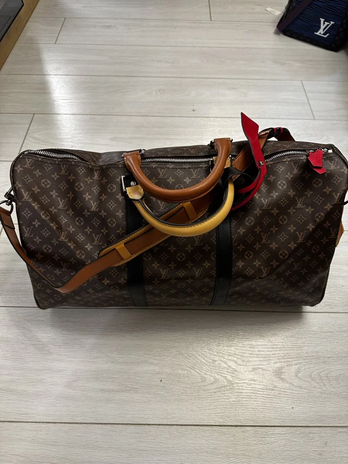 Tirane, shes Shitet Cante Louis vuitton e re