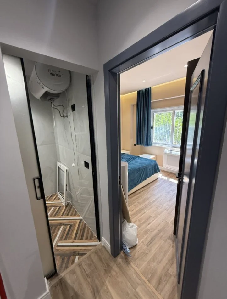 jepet me qera apartament 2+1+Ballkon Kati 1, 70 m² 650 € (Rruga Peti)