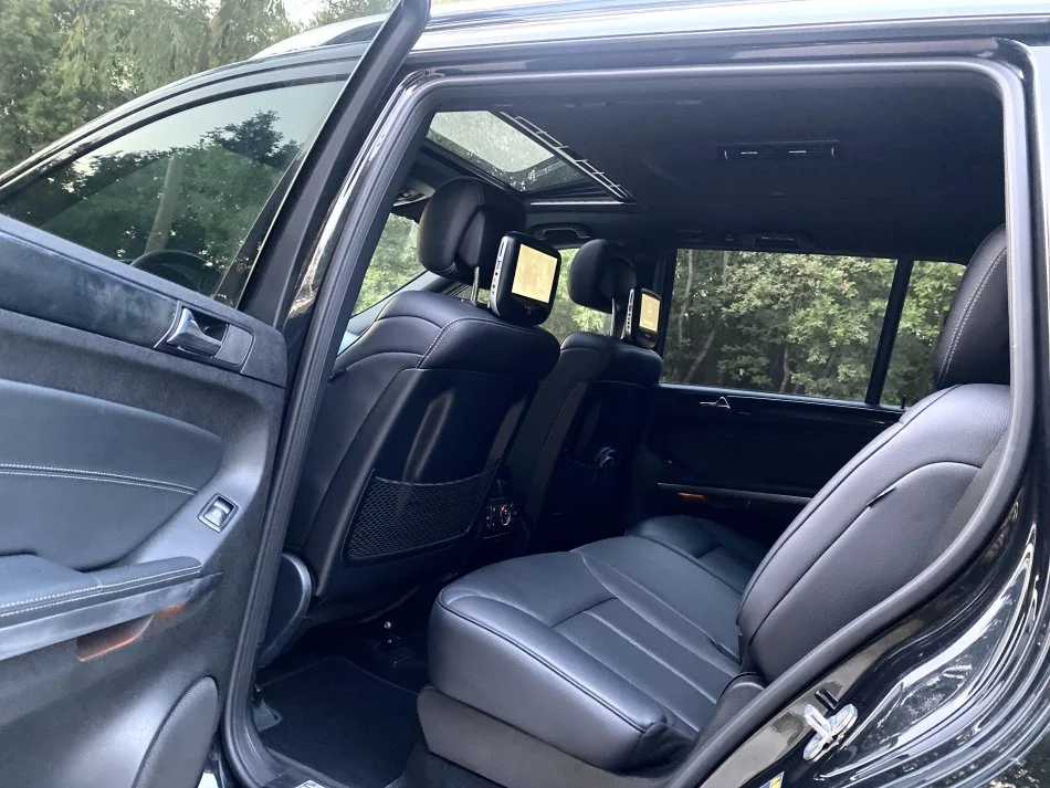 Tirane, shes makine GL Viti 2013 Nafte, e zeze automatik Klima 1 km