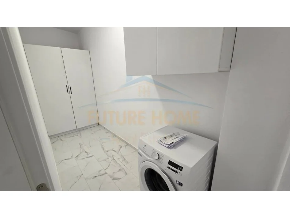 Tirane, jepet me qera 2+1+Ballkon Kati 2, 102 m² 1.000 € (Komuna parisit)