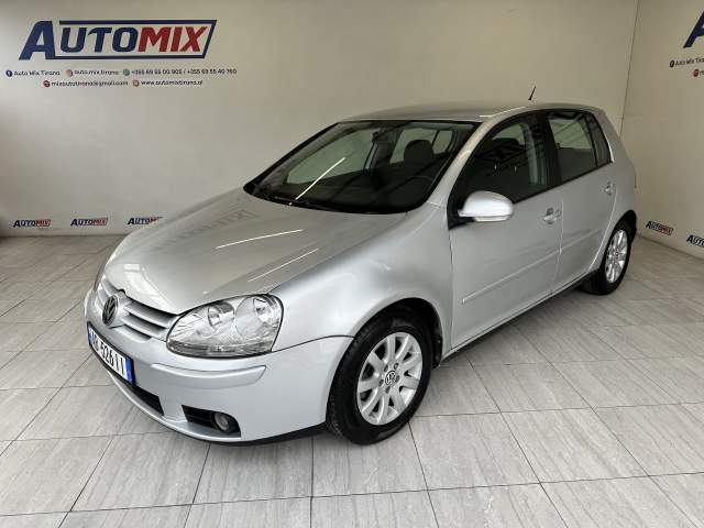 Tirane, shes makine Volkswagen golf 5 Viti 2008, 4.800 Euro