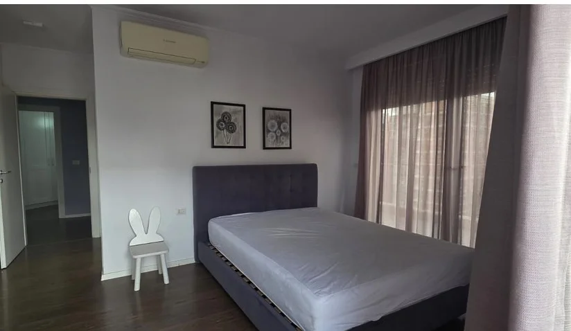 Tirane, jepet me qera apartament 2+1 Kati 6, 129 m² 851 € (Ish Parku)