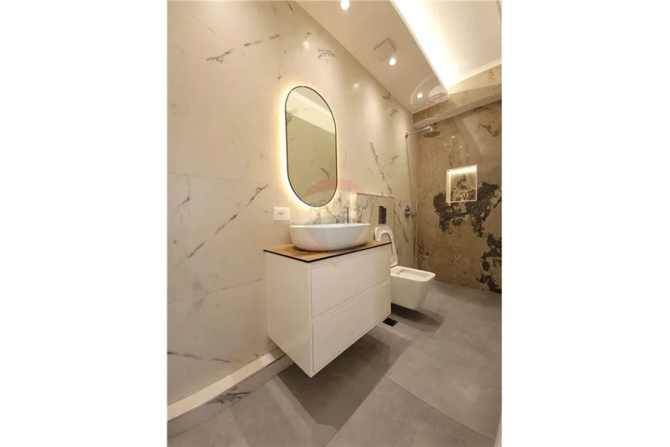 Tirane, shitet apartament 2+1 Kati 7, 94 m² 210.000 € (Rruga e Durresit)