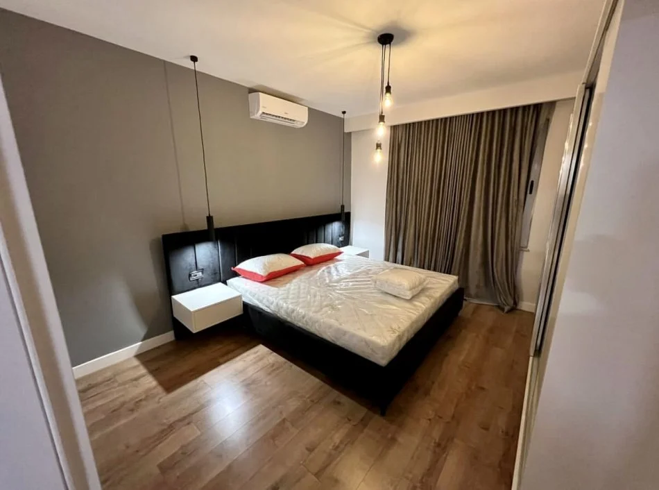 Tirane, jepet me qera apartament 1+1 Kati 11, 61 m² 700 € (Tish Daija)