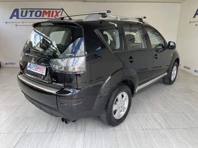 Tirane, shes xhip Mitsubishi outlander Viti 2007, 6.700 Euro