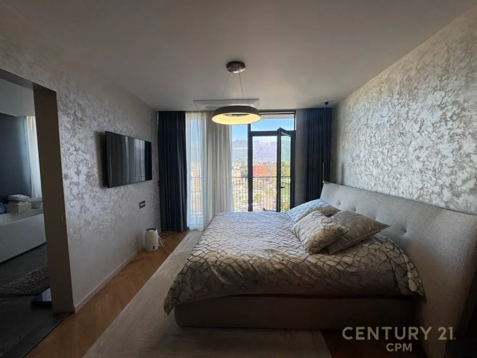 Tirane, shes apartament 2+1+Aneks+Ballkon Kati 11, 217 m² (Lake View)