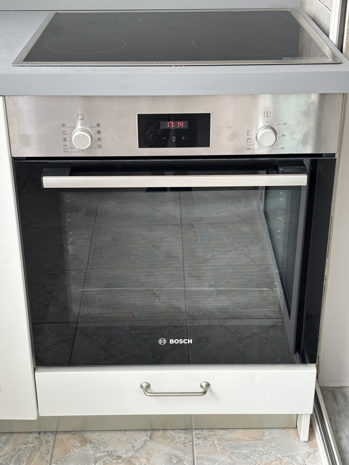 jepet me qera nga Pronari, pa-komision apartament 2+1+Ballkon Kati 3, 80 m² 750 € (Rruga Idriz Dollaku, prane BKT)