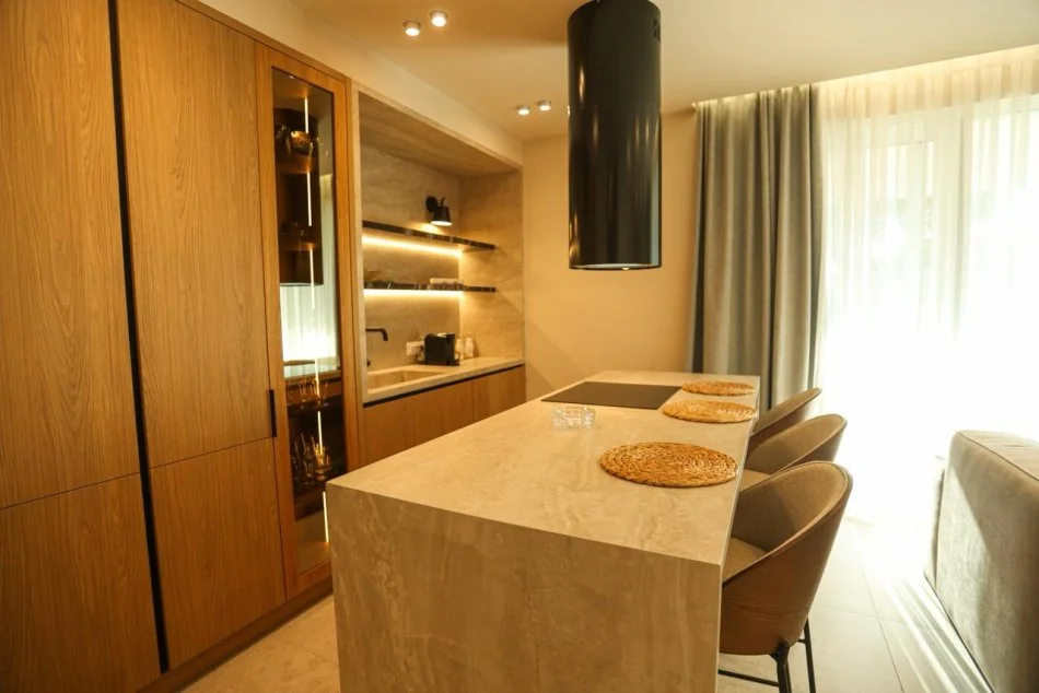 Durres, jepet me qera apartament , 15.000 € 