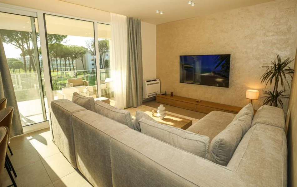 Durres, jepet me qera apartament , 15.000 € 