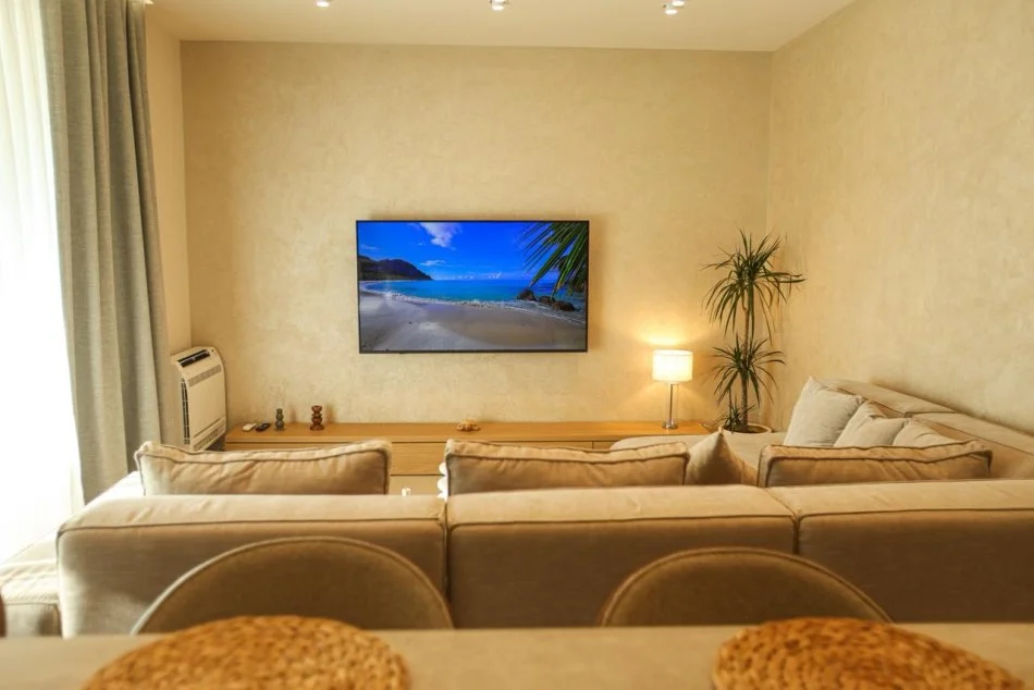 Durres, jepet me qera apartament , 15.000 € 