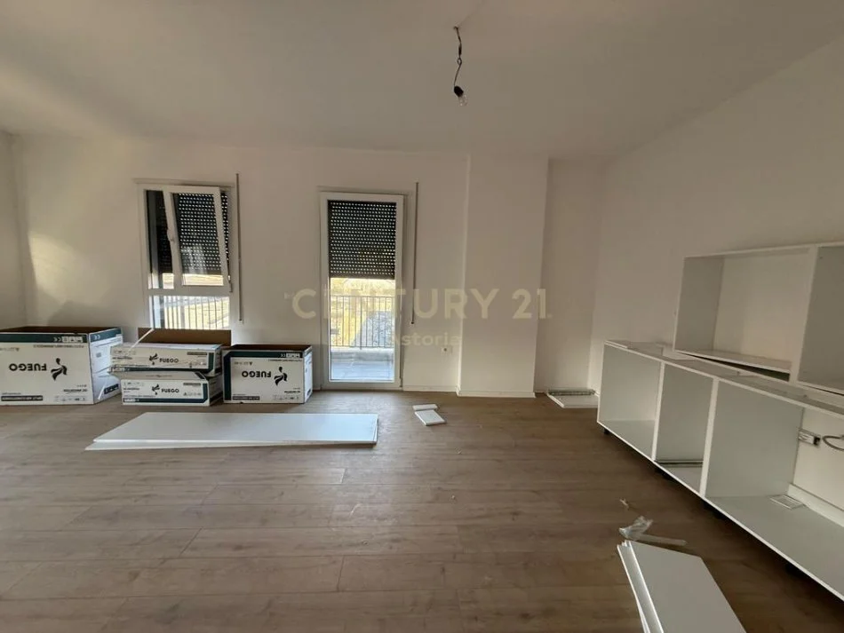 Tirane, jepet me qera apartament 2+1 Kati 1, 100 m² 640 € (Don Bosko)