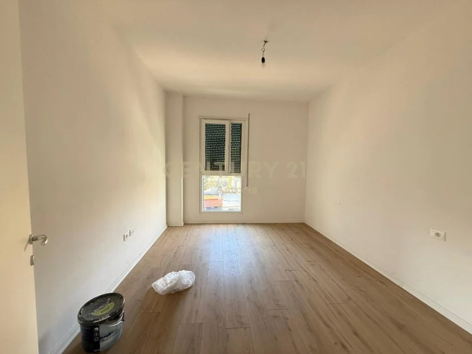 Tirane, jepet me qera apartament 2+1 Kati 1, 100 m² 640 € (Don Bosko)