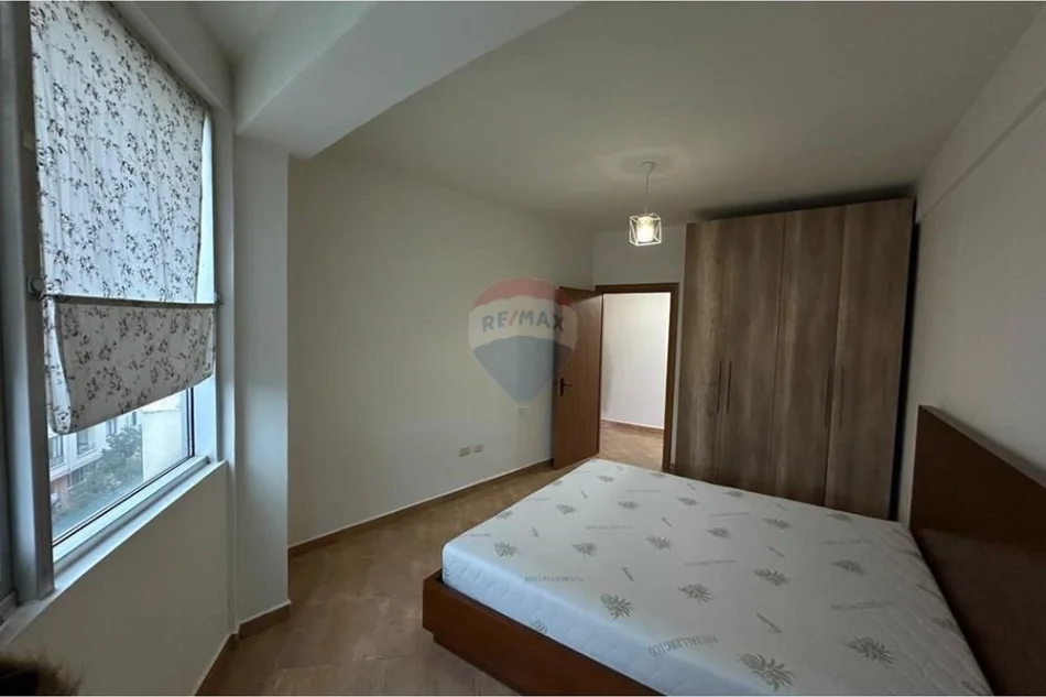 Tirane, shitet apartament 2+1+Ballkon , 84 m² (Astir)