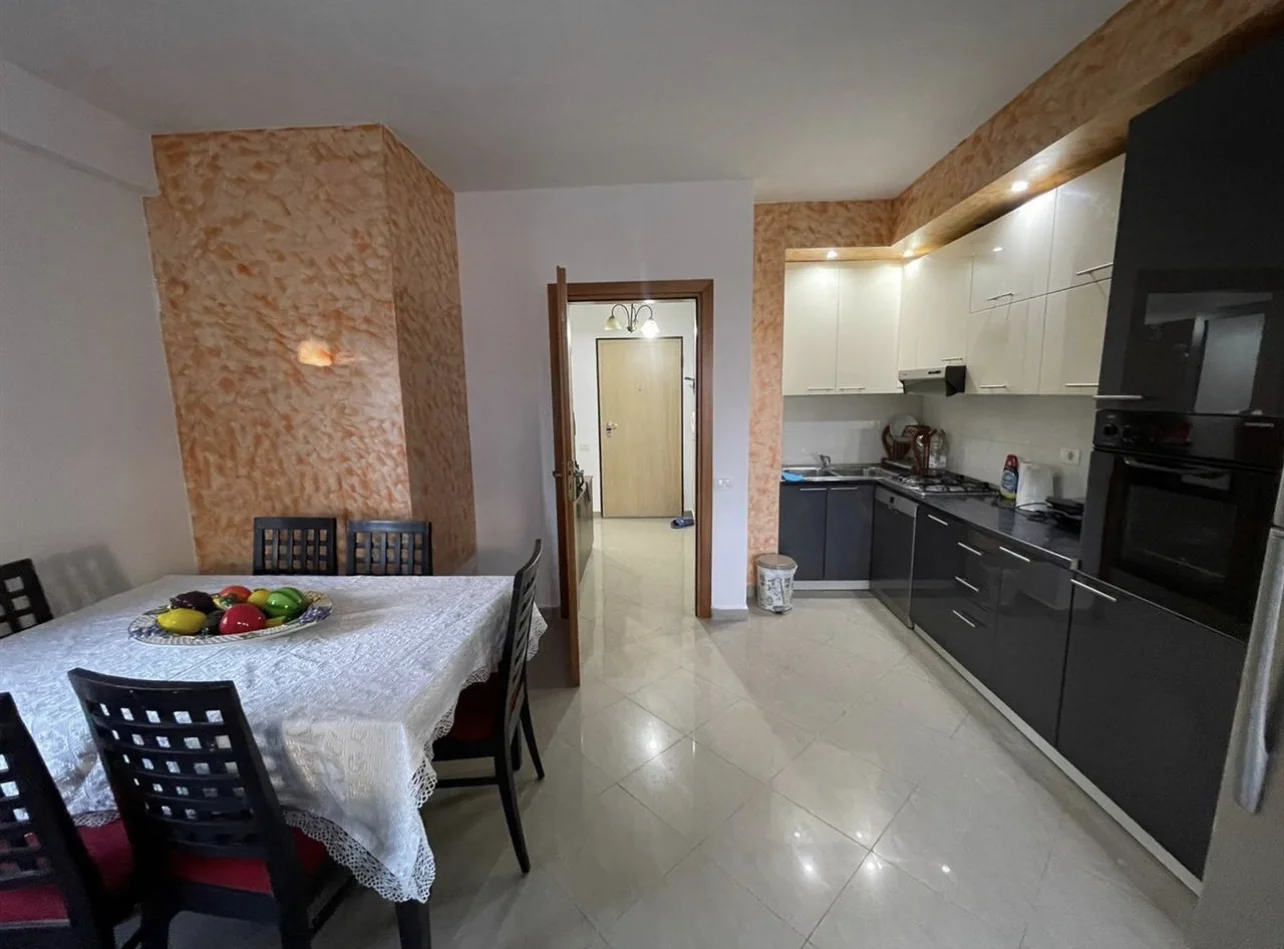 Jepet me qera 2+1 tek Kodra e Diellit