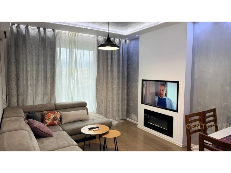 Tirane, jepet me qera apartament 2+1+Aneks+Ballkon Kati 6, 90 m² 800 € (Fiori Di Bosko)