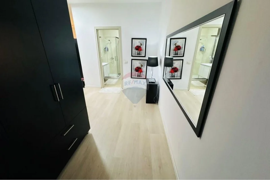 Tirane, shitet apartament 1+1 Kati 1, 130 m² 183.000 € (Rruga Albanopoli)