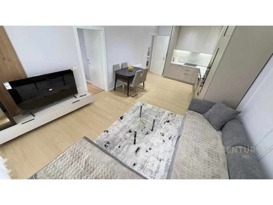 Tirane, jepet me qera apartament 2+1+Aneks+Ballkon Kati 5, 108 m² 900 € 