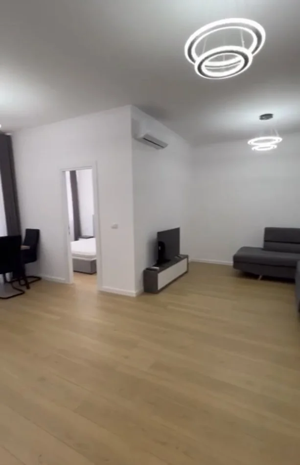 Tirane, shitet apartament 2+1+Ballkon Kati 7, 96 m² 150.000 € (Prane Kupoles)