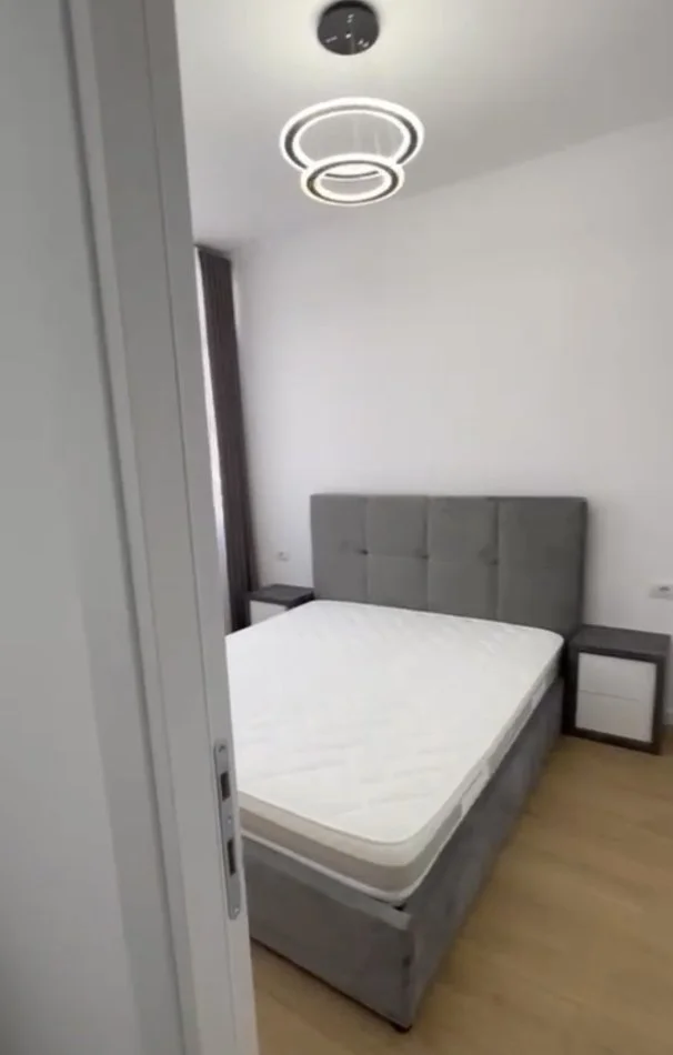 Tirane, shitet apartament 2+1+Ballkon Kati 7, 96 m² 150.000 € (Prane Kupoles)
