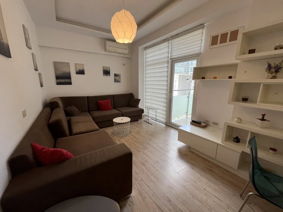 Tirane, shitet apartament , 