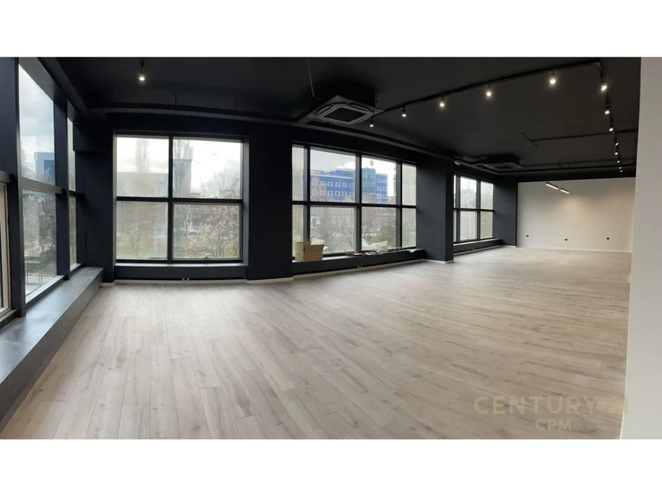 Tirane, shes ambjent biznesi Kati 1, 222 m² 999.000 € 