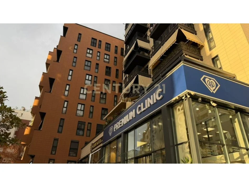 Tirane, jepet me qera apartament 3+1+Aneks+Ballkon Kati 4, 167 m² 2.300 € 