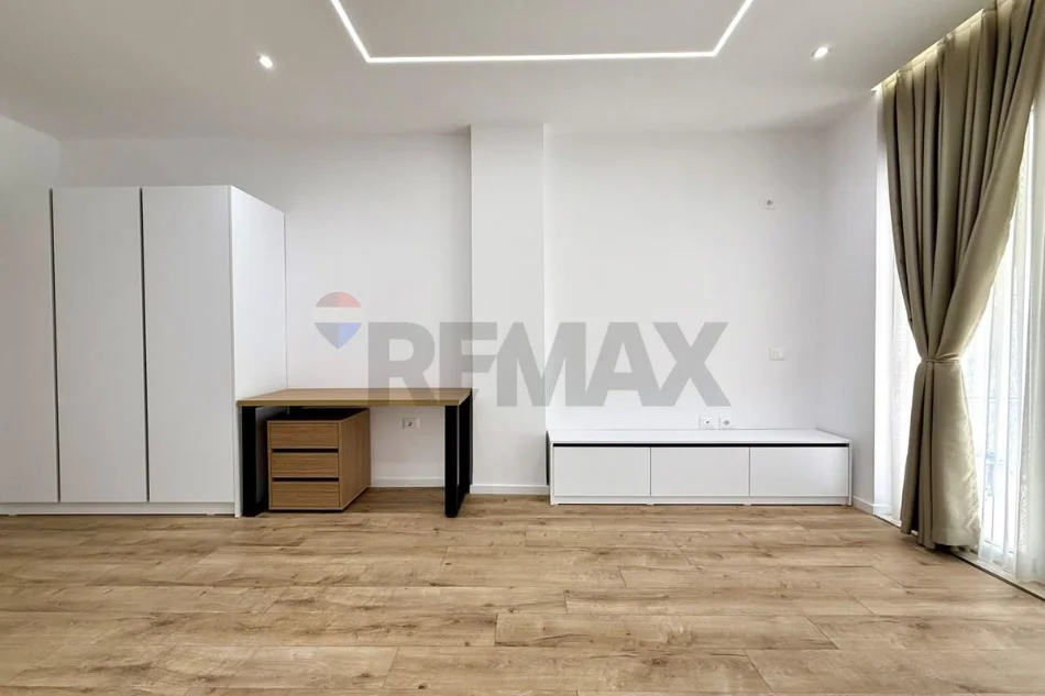 Tirane, shitet apartament 2+1 , 134 m² 249.000 € (Kopshti Zoologjik)