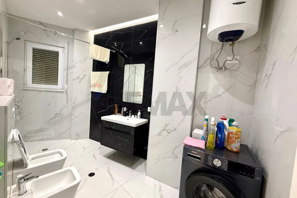 Tirane, shitet apartament 2+1 , 134 m² 249.000 € (Kopshti Zoologjik)
