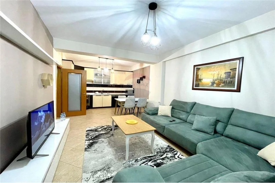 Tirane, jepet me qera apartament 1+1 , 70 m² 600 € (Kika 1)