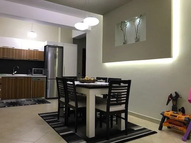 Tirane, jepet me qera apartament 2+1 Kati 6, 95 m² 470 € (Fresk prane Pasticeri Melisa)
