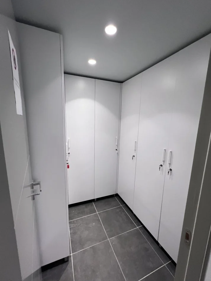 Tirane, jepet me qera zyre Kati 2, 60 m² 1.200 € (9 katshet)