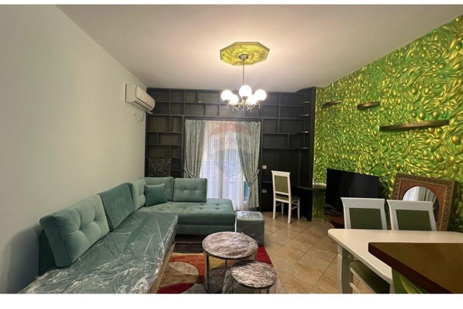 Tirane, jepet me qera apartament 1+1+Ballkon , 80 m² 550 € (Vasil Shanto)