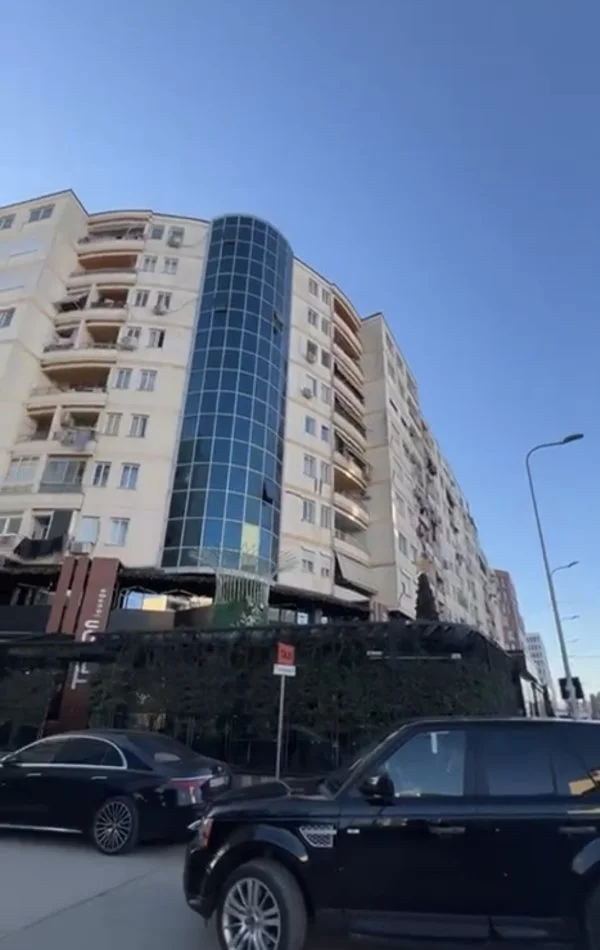 Tirane, shitet apartament 2+1+Ballkon Kati 9, 106 m² 128.000 € (Rruga Sokrat Miho)