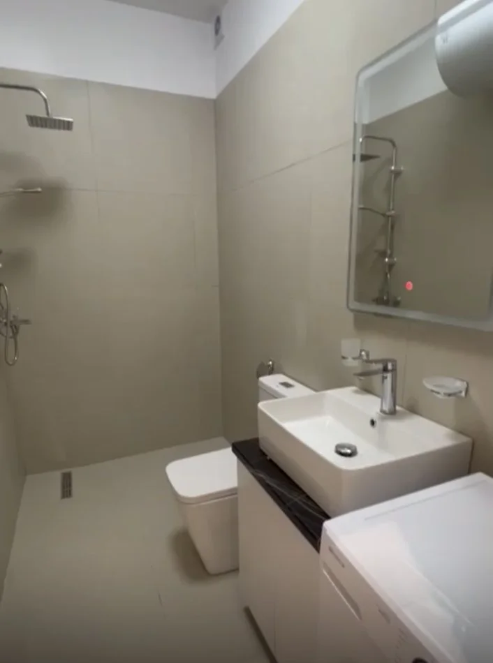 Tirane, shitet apartament 1+1 Kati 9, 54 m² (Rruga Jordan Misja)