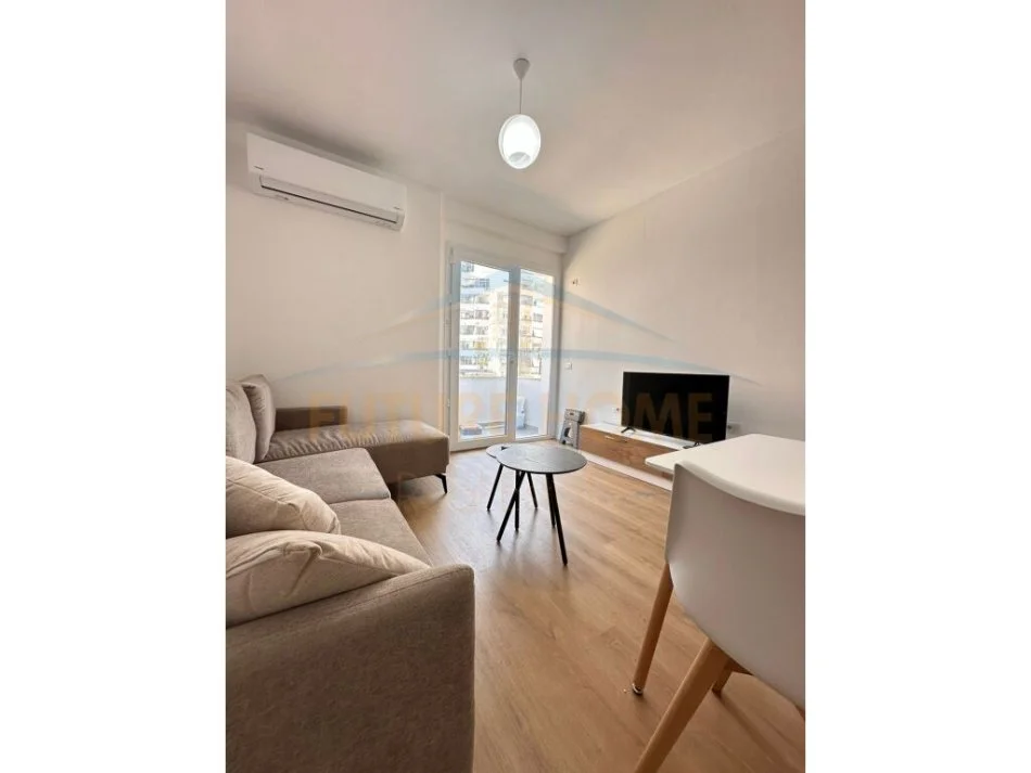 Tirane, jepet me qera apartament 2+1+post parkimi Kati 3, 85 m² € (Ish Fusha e Aviacionit)