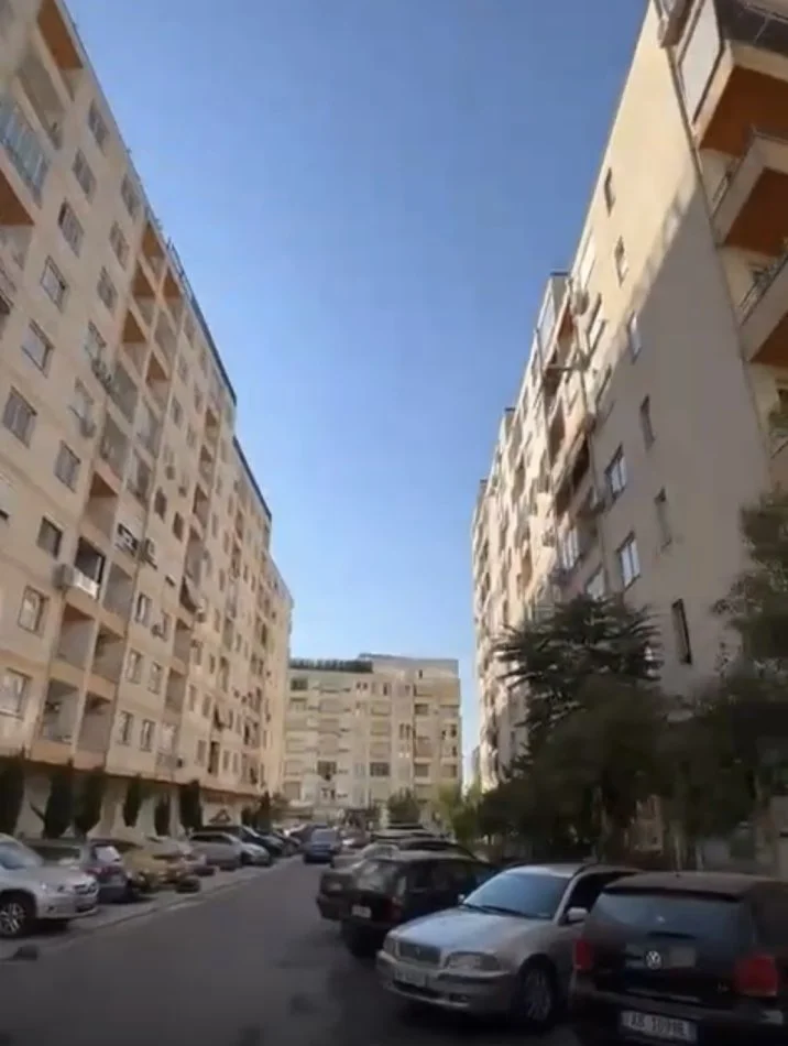 Tirane, shitet apartament 2+1 Kati 3, 83 m² 110.000 € (Sokrat Miho)