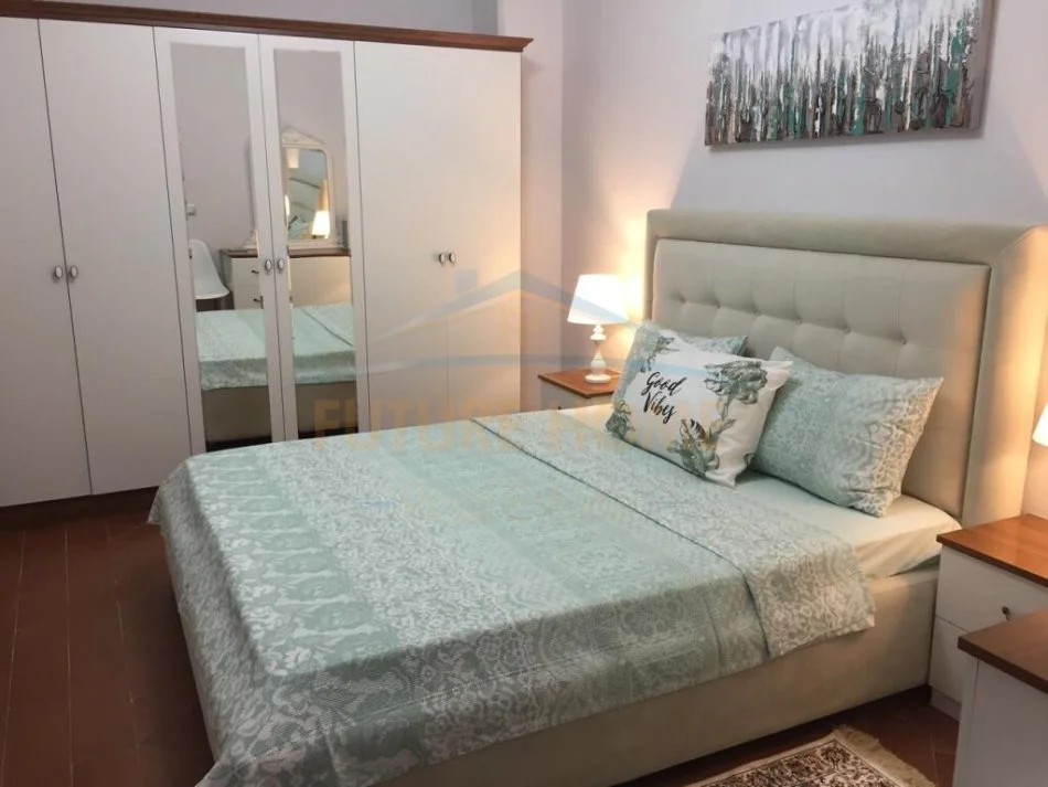Tirane, jepet me qera 1+1+Ballkon Kati 2, 71 m² 550 € (Rruga e Elbasanit)