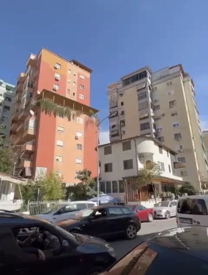 Tirane, shitet apartament 2+1 Kati 8, 88 m² 14.000.000 € (Sokrat Miho)